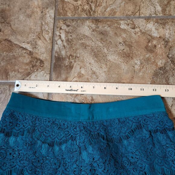 Forever 21 Emarald teal green lace skirt size small - Picture 4 of 6